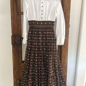 Brown Maxi Dress with White Embroidery and High Waist